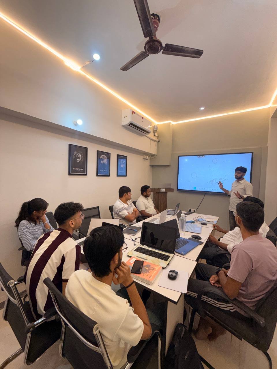 BR Trading Academy classroom in Jaipur